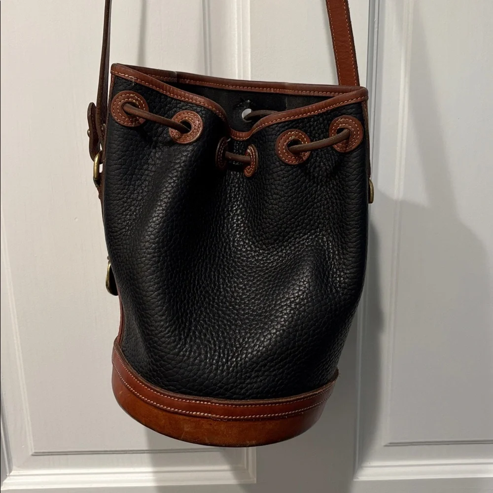 Vintage Dooney & Bourke All-Weather Leather drawstring bucket bag - Picture 7 of 9